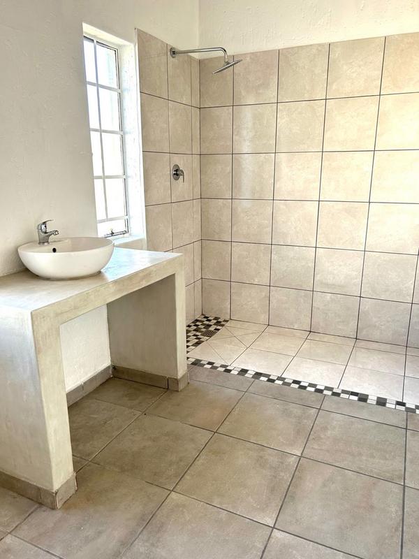 6 Bedroom Property for Sale in Northcliff Gauteng