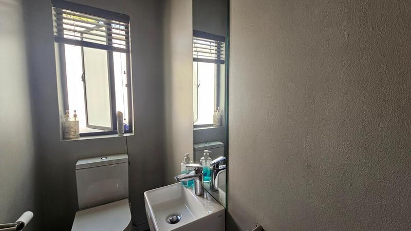 2 Bedroom Property for Sale in Morningside Gauteng