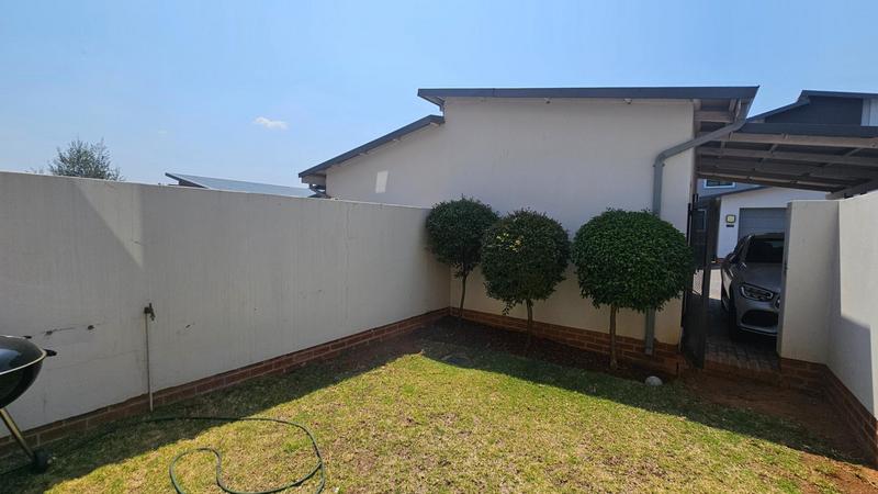 2 Bedroom Property for Sale in Morningside Gauteng