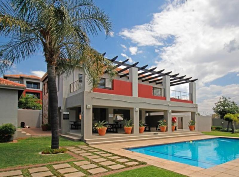 2 Bedroom Property for Sale in Sunninghill Gauteng