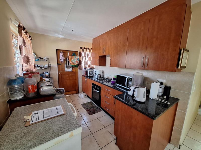 To Let 2 Bedroom Property for Rent in The Reeds Gauteng