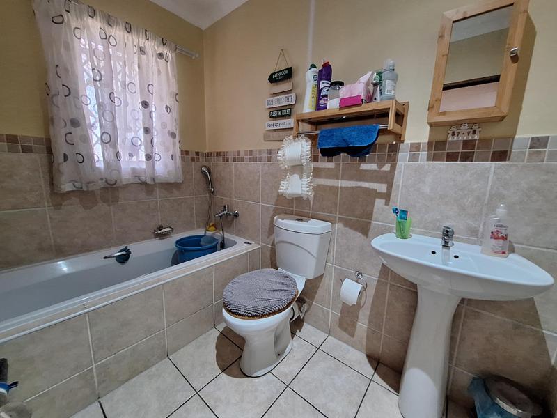 To Let 2 Bedroom Property for Rent in The Reeds Gauteng