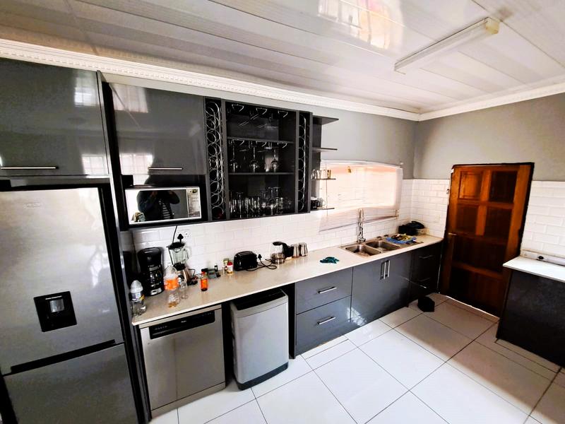 3 Bedroom Property for Sale in Heuweloord Gauteng