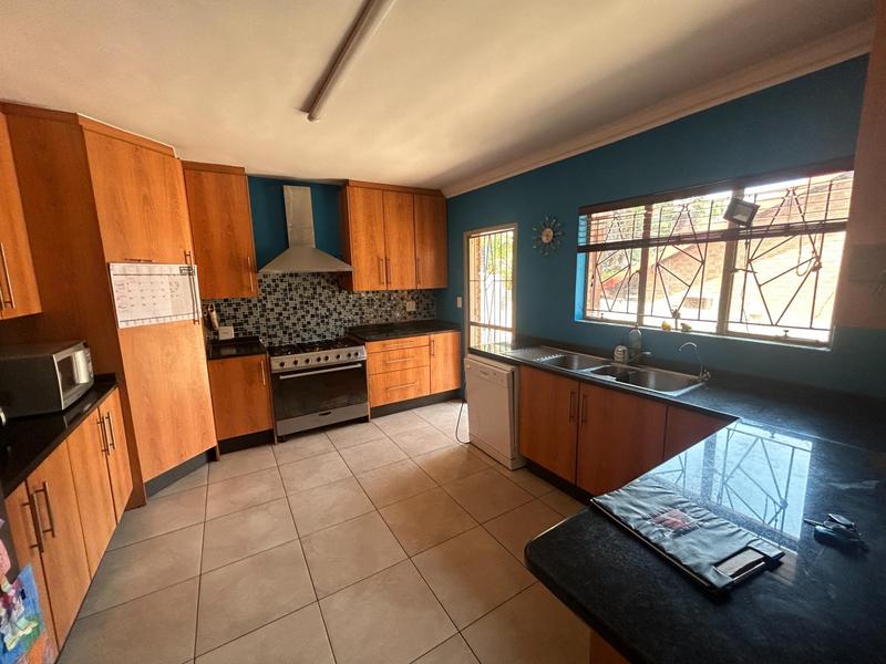 4 Bedroom Property for Sale in The Reeds Gauteng