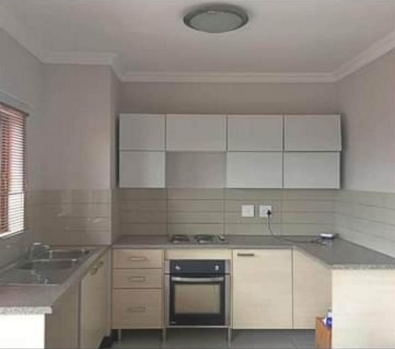 1 Bedroom Property for Sale in Amberfield Gauteng