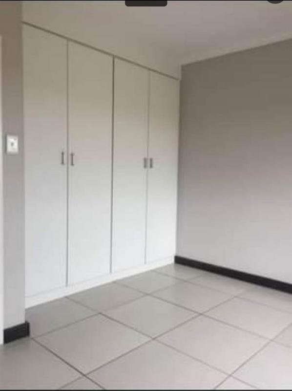 1 Bedroom Property for Sale in Amberfield Gauteng