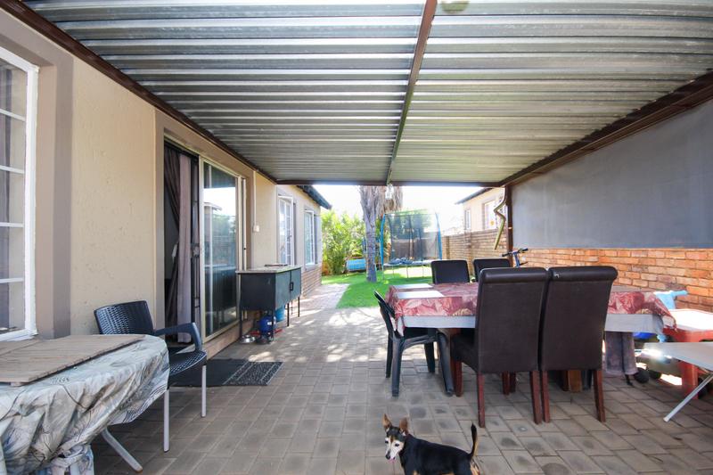 2 Bedroom Property for Sale in Amberfield Gauteng