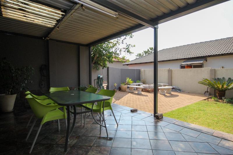 3 Bedroom Property for Sale in Thatchfield Gauteng