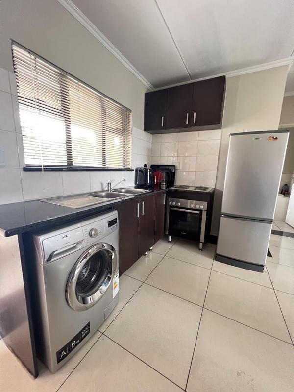 1 Bedroom Property for Sale in Noordwyk Gauteng