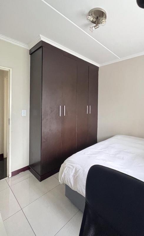 1 Bedroom Property for Sale in Noordwyk Gauteng