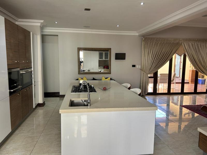 5 Bedroom Property for Sale in Monavoni Gauteng