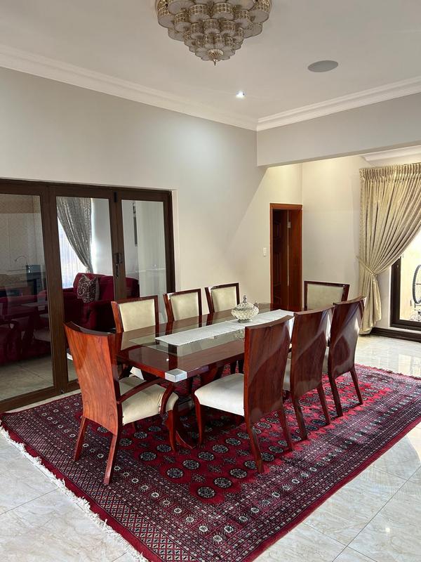 5 Bedroom Property for Sale in Monavoni Gauteng