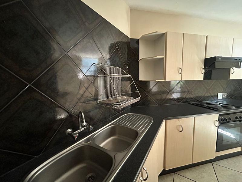 To Let 3 Bedroom Property for Rent in Waterkloof Glen Gauteng