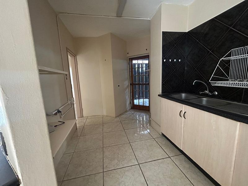 To Let 3 Bedroom Property for Rent in Waterkloof Glen Gauteng