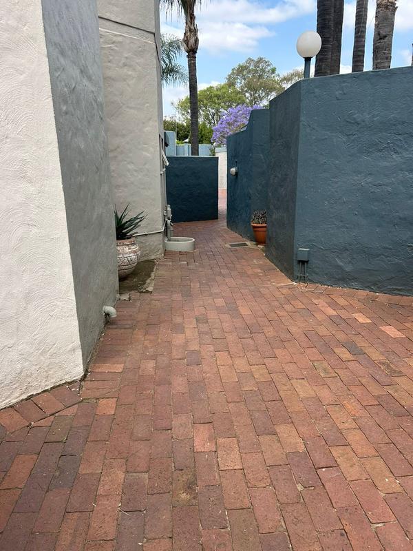 To Let 3 Bedroom Property for Rent in Waterkloof Glen Gauteng