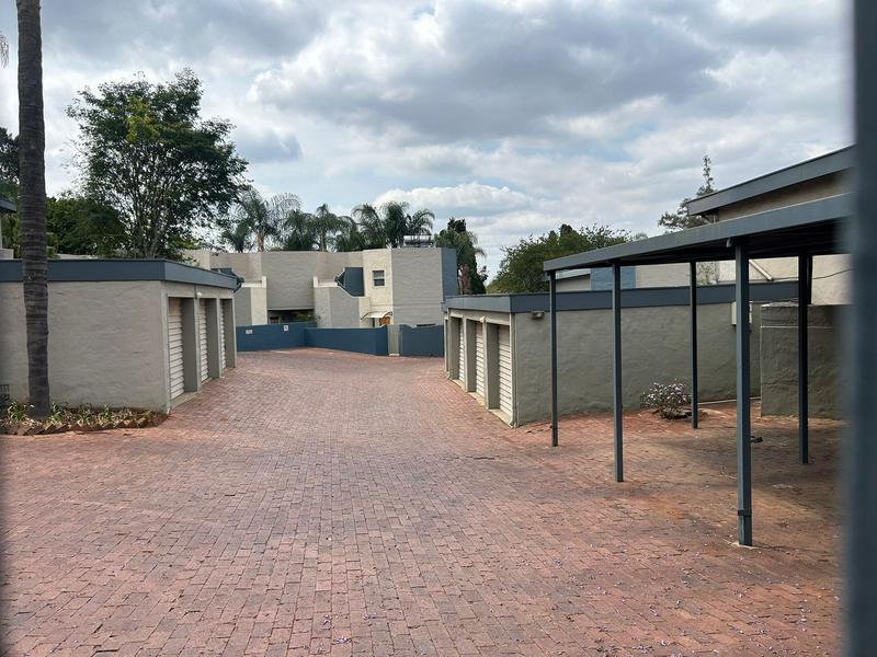 To Let 3 Bedroom Property for Rent in Waterkloof Glen Gauteng