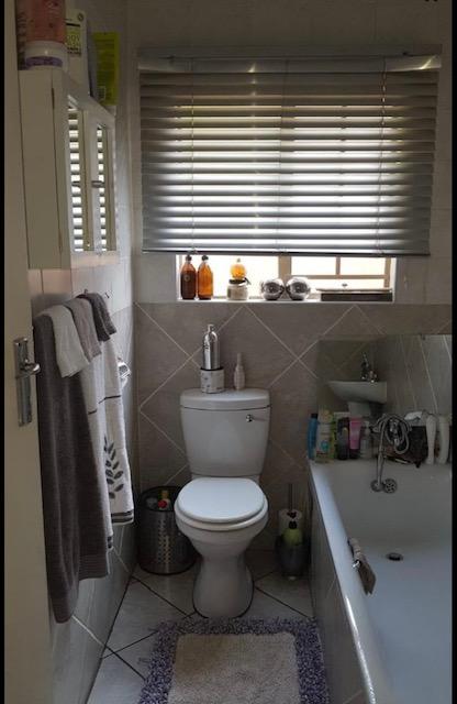 2 Bedroom Property for Sale in Willow Park Manor Gauteng