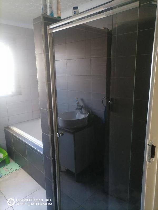 To Let 3 Bedroom Property for Rent in Mullerstuine Gauteng