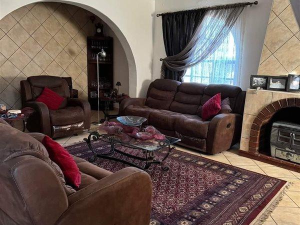 To Let 3 Bedroom Property for Rent in Vanderbijlpark Sw 2 Gauteng