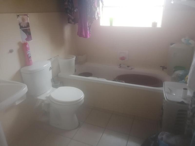 To Let 2 Bedroom Property for Rent in Ferndale Gauteng