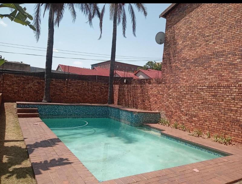 To Let 2 Bedroom Property for Rent in Ferndale Gauteng