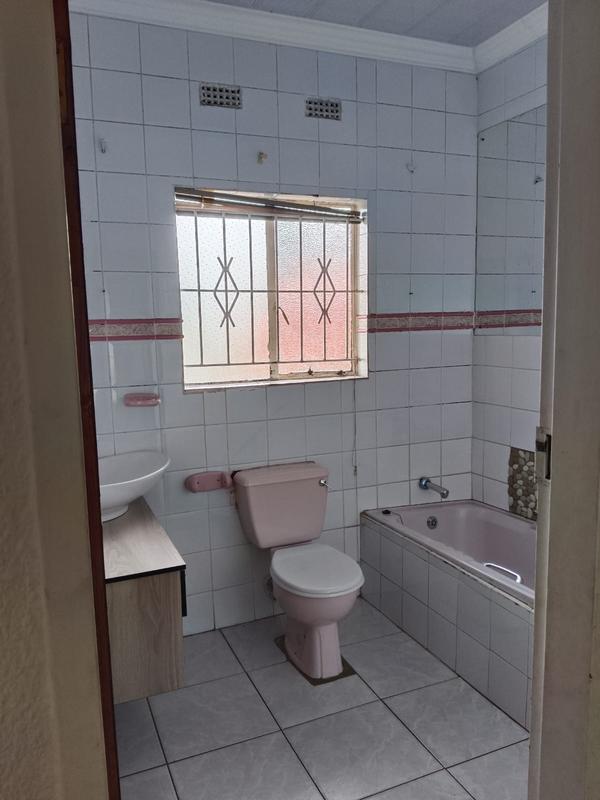 To Let 3 Bedroom Property for Rent in Witpoortjie Gauteng