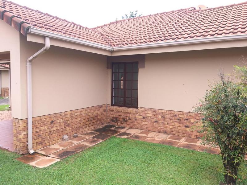 2 Bedroom Property for Sale in Montana Tuine Gauteng