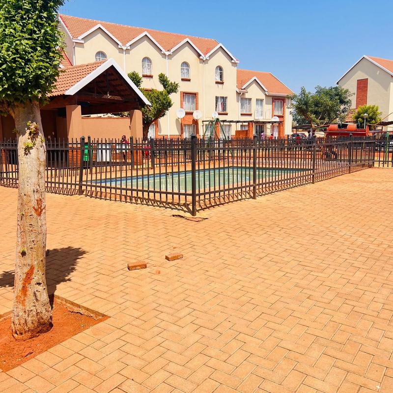 2 Bedroom Property for Sale in Pretoria Gauteng