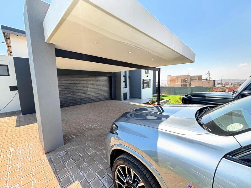 4 Bedroom Property for Sale in Midstream Heights Gauteng