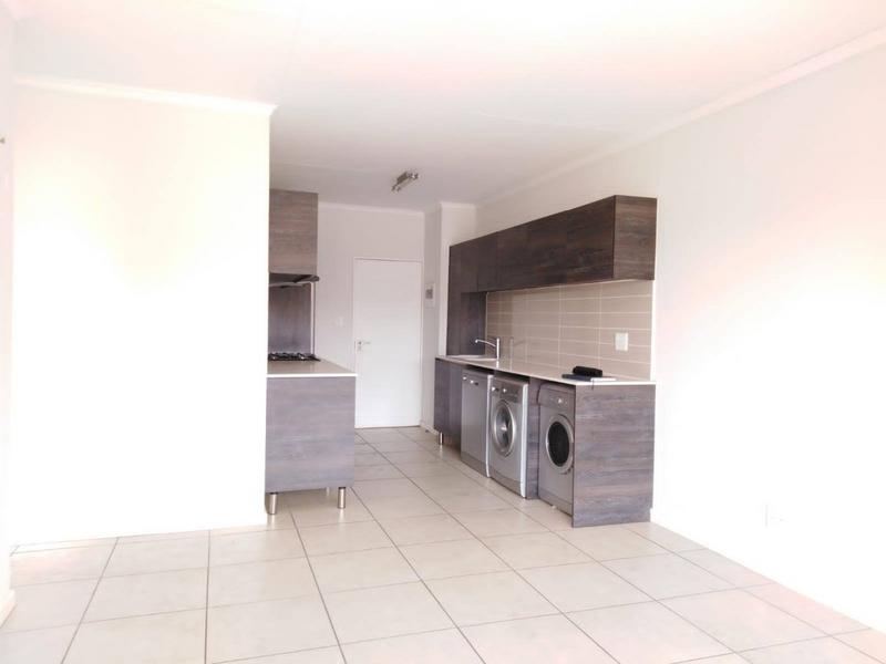 1 Bedroom Property for Sale in Olivedale Gauteng