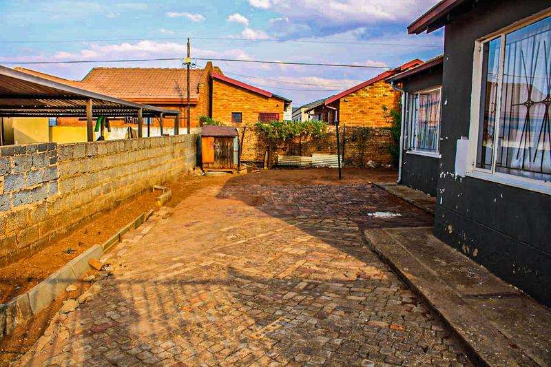 3 Bedroom Property for Sale in Tembisa Gauteng