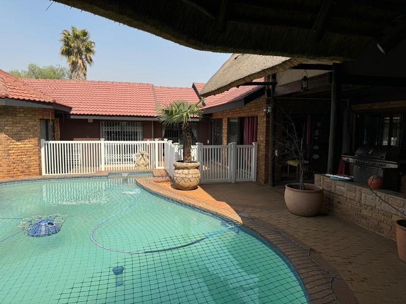 5 Bedroom Property for Sale in Sunward Park Gauteng