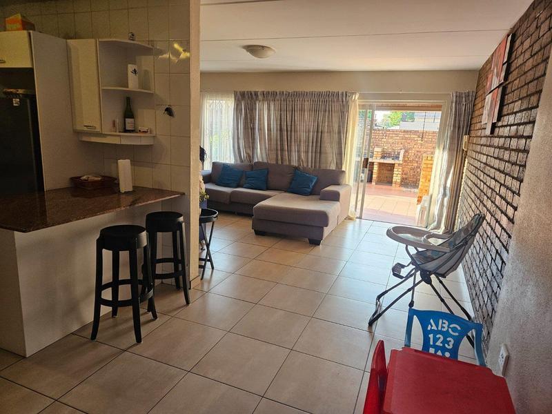 3 Bedroom Property for Sale in Bardene Gauteng