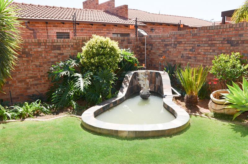 3 Bedroom Property for Sale in Honeydew Gauteng