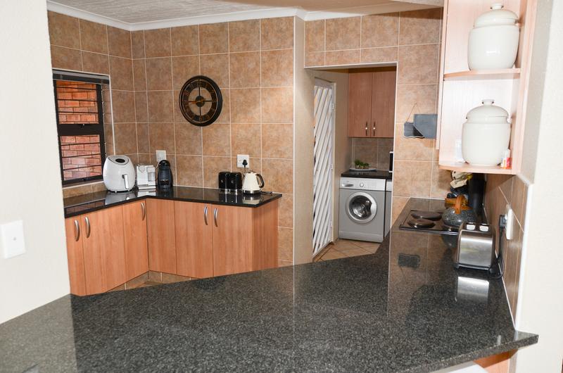 3 Bedroom Property for Sale in Honeydew Gauteng