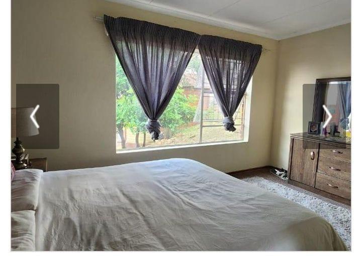 2 Bedroom Property for Sale in Wilro Park Gauteng