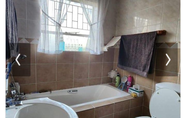 2 Bedroom Property for Sale in Wilro Park Gauteng