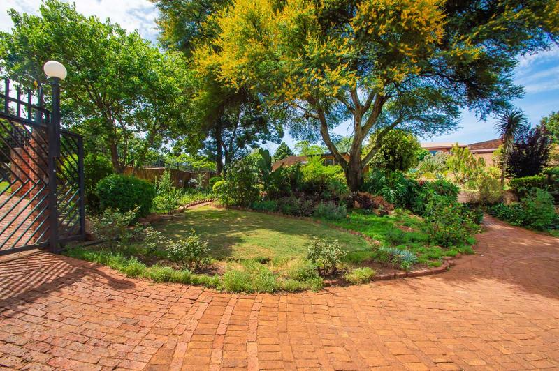 3 Bedroom Property for Sale in Noordheuwel Gauteng