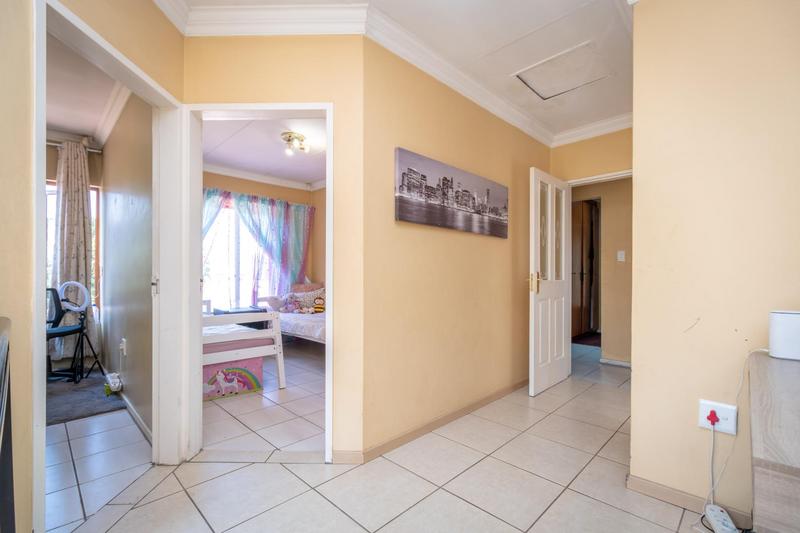 3 Bedroom Property for Sale in Willowbrook Gauteng