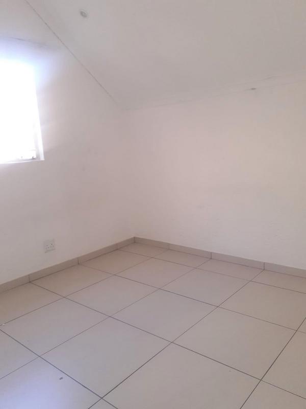 To Let 2 Bedroom Property for Rent in Bassonia Rock Gauteng