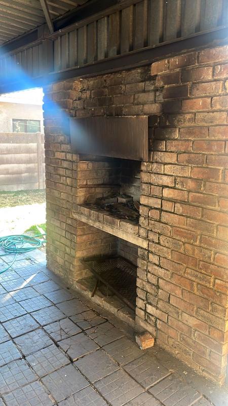 To Let 1 Bedroom Property for Rent in Booysens Gauteng