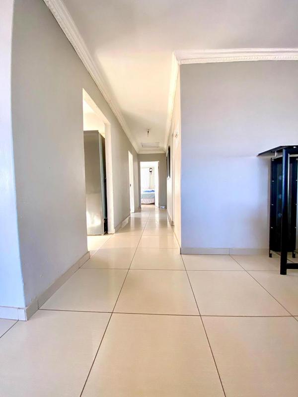 To Let 3 Bedroom Property for Rent in Bram Fischerville Gauteng