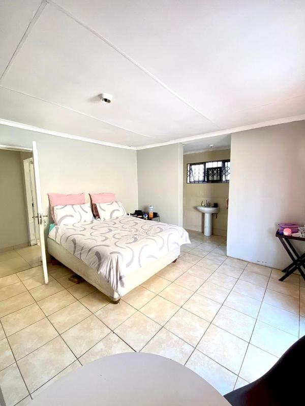 To Let 3 Bedroom Property for Rent in Bram Fischerville Gauteng