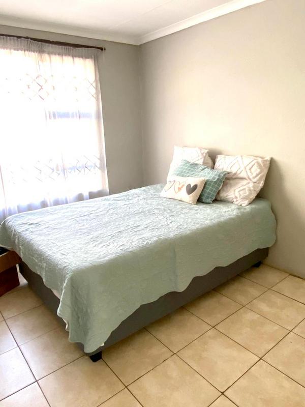 To Let 3 Bedroom Property for Rent in Bram Fischerville Gauteng