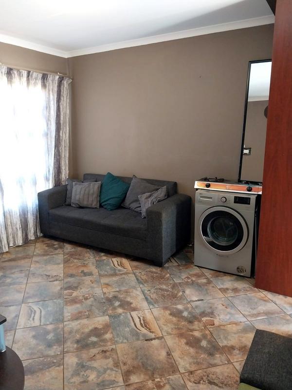 To Let 2 Bedroom Property for Rent in Bram Fischerville Gauteng