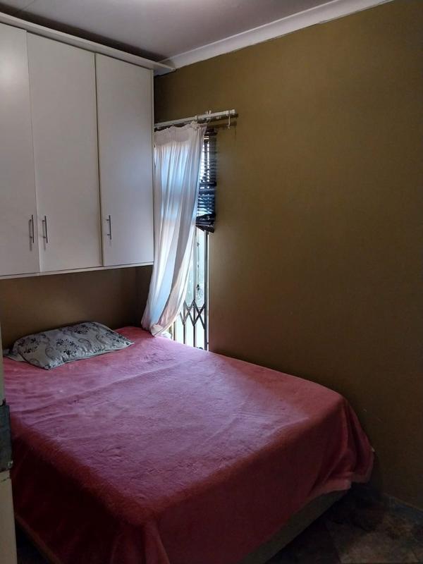 To Let 2 Bedroom Property for Rent in Bram Fischerville Gauteng