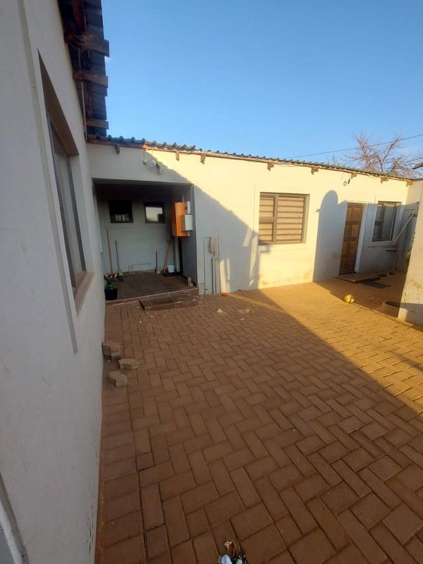 To Let 0 Bedroom Property for Rent in Bram Fischerville Gauteng