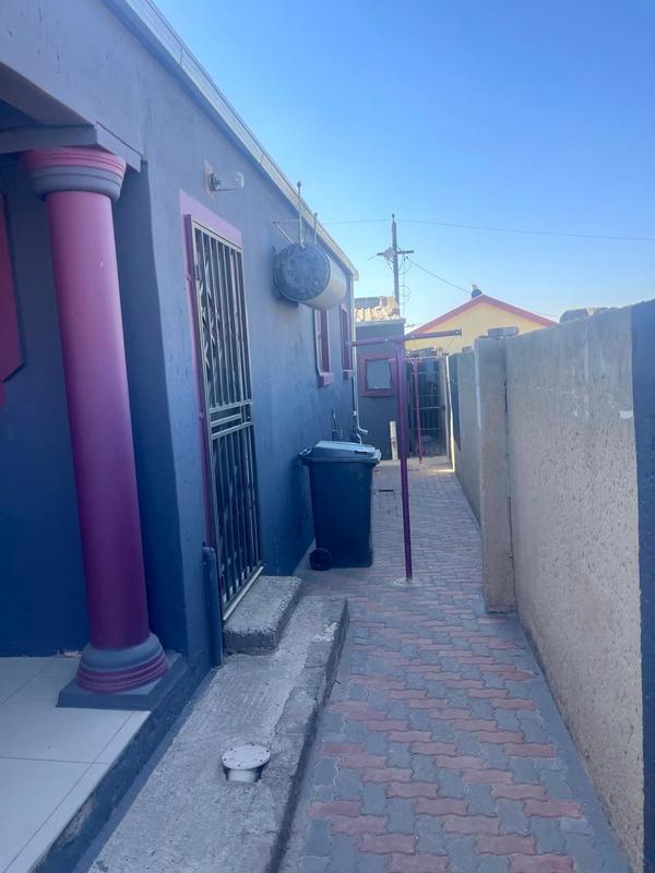 To Let 2 Bedroom Property for Rent in Devland Gauteng