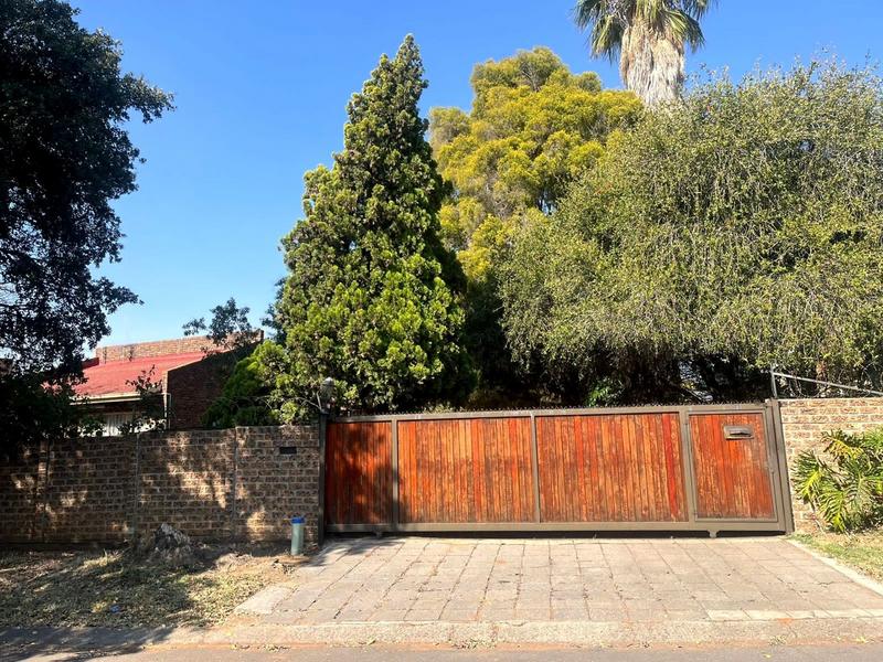 To Let 4 Bedroom Property for Rent in Freeway Park Gauteng