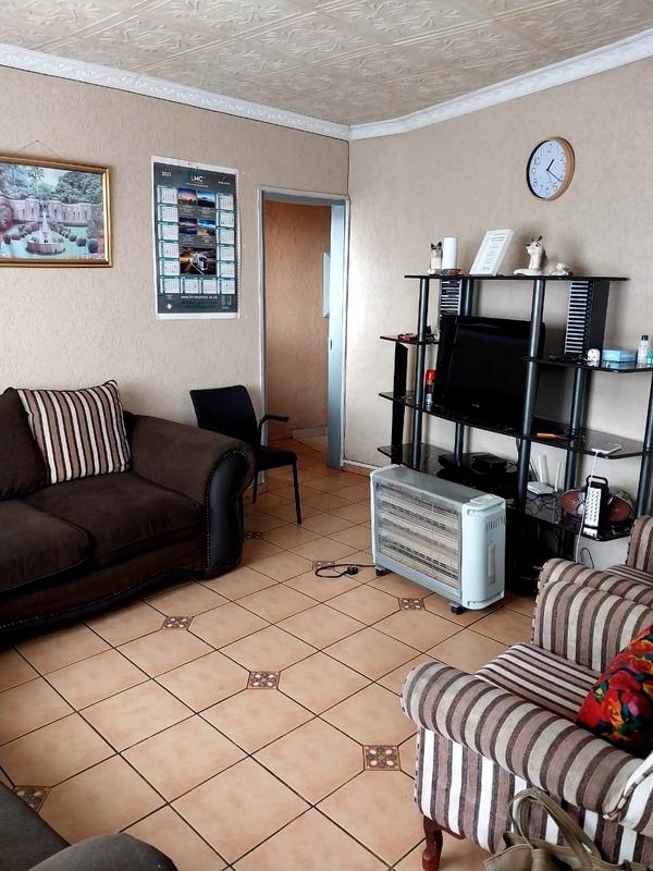 To Let 2 Bedroom Property for Rent in Meadowlands West Gauteng